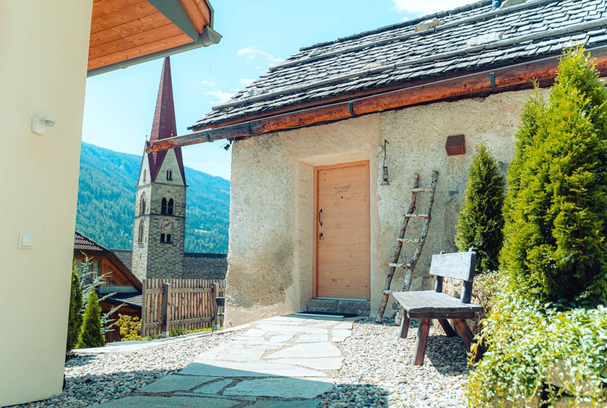 Apartments, Guest House & Historic Chalet Neuhaus San Sigismondo Exterior foto