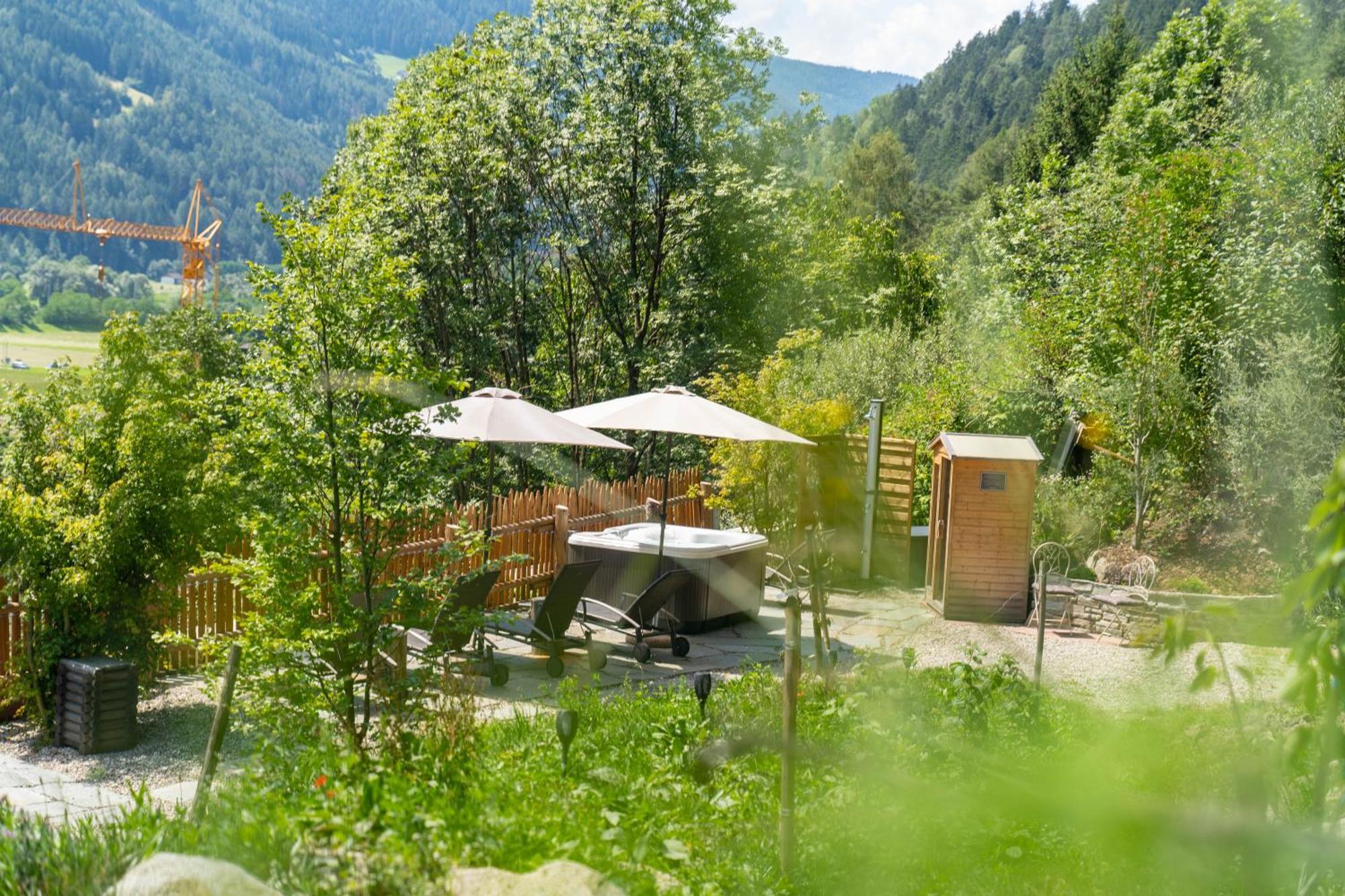 Apartments, Guest House & Historic Chalet Neuhaus San Sigismondo Exterior foto